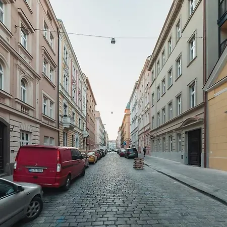 Sv * Prag