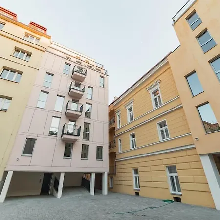 Sv * Прага